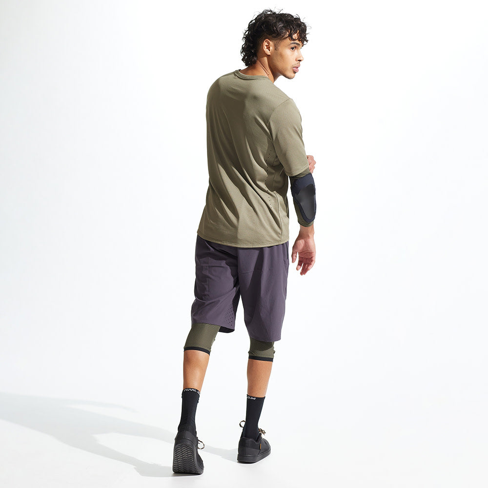 vzwvdlvlear3cbruzfr92025-07-24.jpg